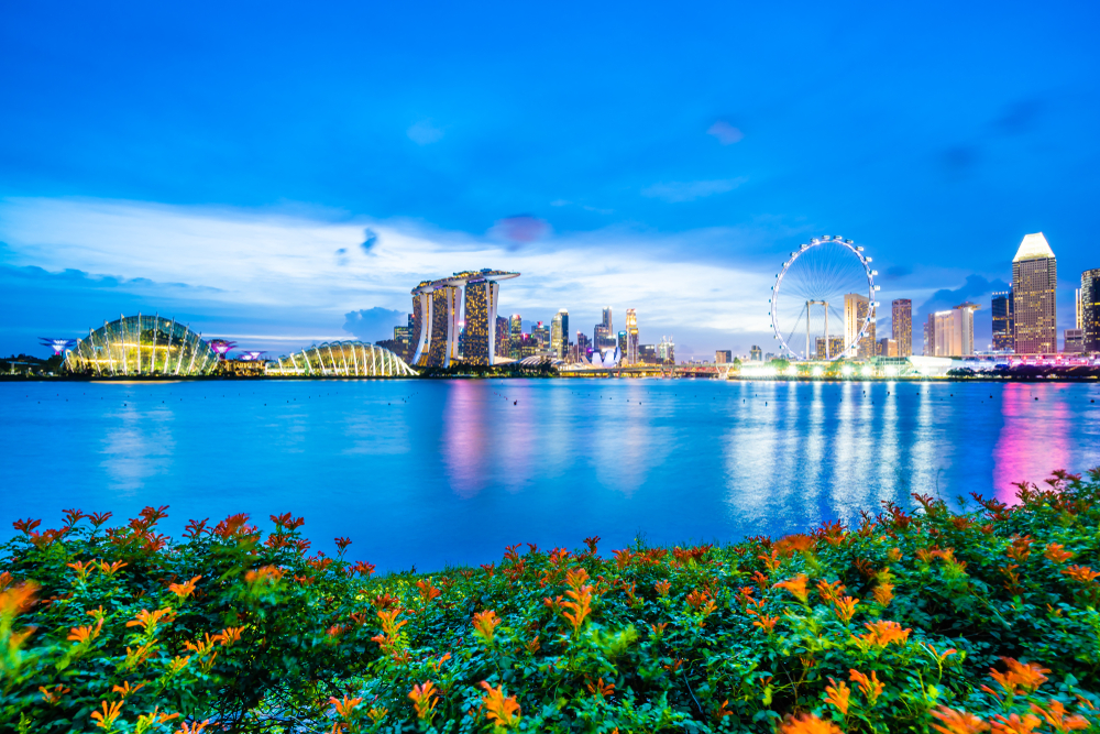 Beautiful,Architecture,Building,Skyscraper,Around,Marina,Bay,In,Singapore,City