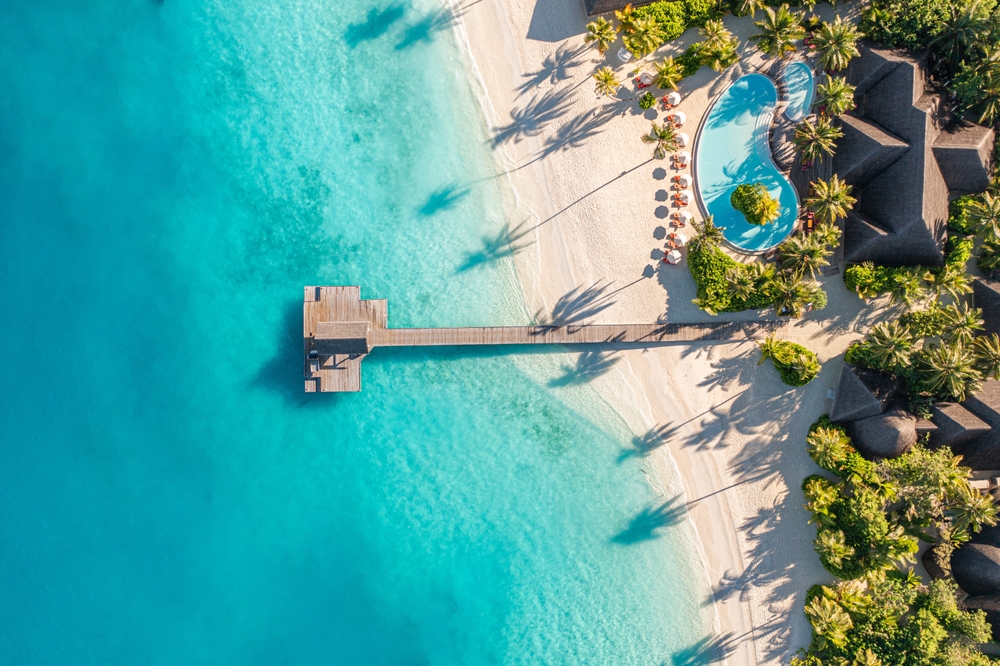 Best,Tranquility,Maldives,Island,,Luxury,Swimming,Pool,Resort,Aerial,View.